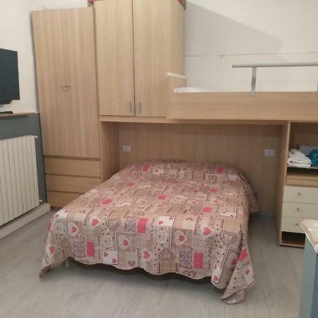 Cardano Apartman Pavia Kültér fotó